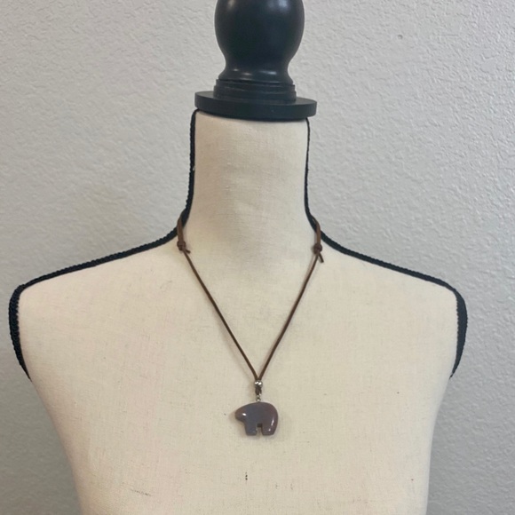 Brown leather animal stone necklace - Picture 2 of 8